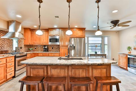 16734 Republican Way, Ramona, CA 92065 photo 2