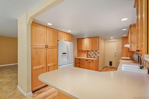 2469 Melru Ln, Escondido, CA 92026 photo 5