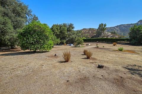 2469 Melru Ln, Escondido, CA 92026 photo 24