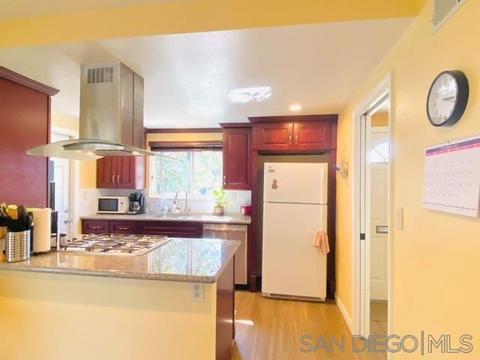 3132 Trinity Dr, Costa Mesa, CA 92626 photo 6