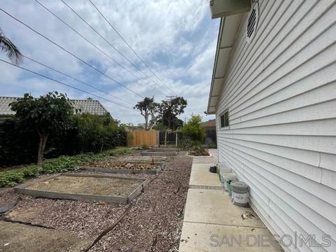 3132 Trinity Dr, Costa Mesa, CA 92626 photo 11