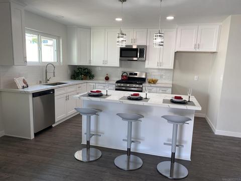 8060 Stadler St, La Mesa, CA 91942 photo 2