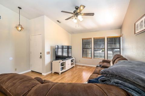 9243 Sinsonte Ln, Lakeside, CA 92040 photo 6