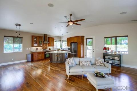 12260 Linroe Dr, Lakeside, CA 92040 photo 9