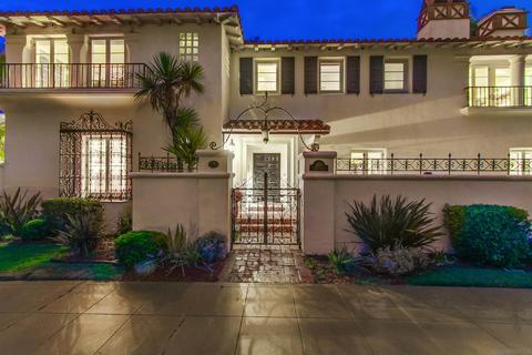 1010 Olive Ave, Coronado, CA 92118 photo 2