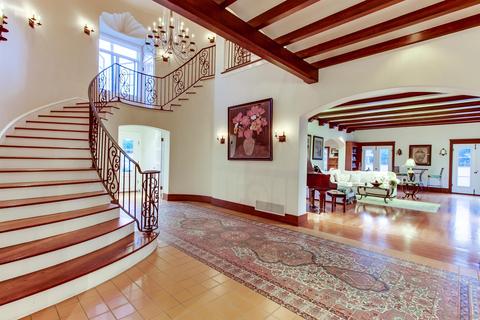 1010 Olive Ave, Coronado, CA 92118 photo 11