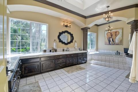 636 Rolling Hills Rd, Vista, CA 92081 photo 37