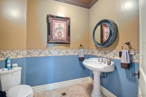 636 Rolling Hills Rd, Vista, CA 92081 photo 24
