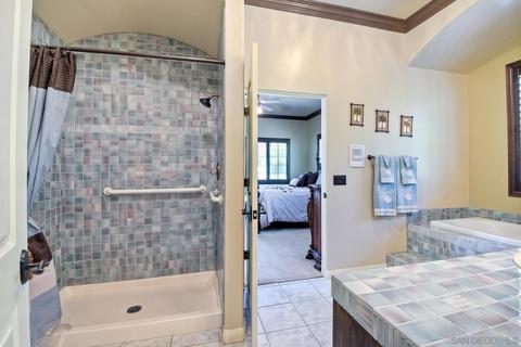 636 Rolling Hills Rd, Vista, CA 92081 photo 26