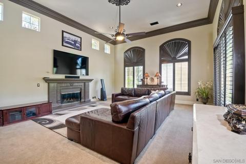 636 Rolling Hills Rd, Vista, CA 92081 photo 17