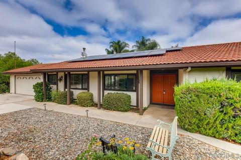 1062 Via Unidos, Fallbrook, CA 92028 photo 3
