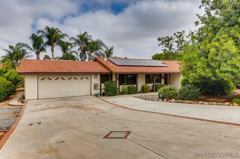 1062 Via Unidos, Fallbrook, CA 92028 photo 1