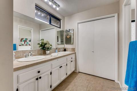 1062 Via Unidos, Fallbrook, CA 92028 photo 19