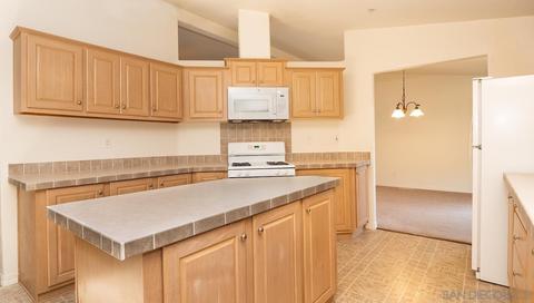 39807 Jones Rd, Fallbrook, CA 92028 photo 8