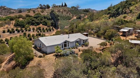 39807 Jones Rd, Fallbrook, CA 92028 photo 3