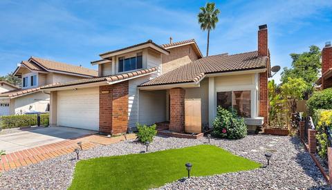10531 Moorpark St, Spring Valley, CA 91978 photo 2