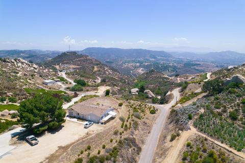 3446 De Luz Heights Rd, Fallbrook, CA 92028 photo 5
