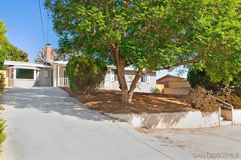 440 Debby St, Fallbrook, CA 92028 photo 1