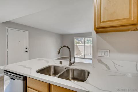 8803 Gilman Dr #E, La Jolla, CA 92037 photo 6