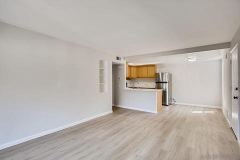 8803 Gilman Dr #E, La Jolla, CA 92037 photo 11