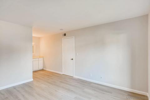 8803 Gilman Dr #E, La Jolla, CA 92037 photo 16