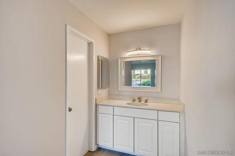 8803 Gilman Dr #E, La Jolla, CA 92037 photo 21
