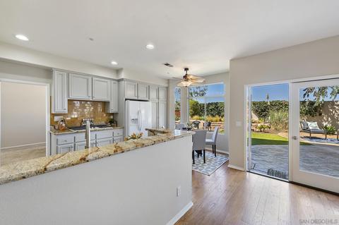 584 Crest Dr, Encinitas, CA 92024 photo 18