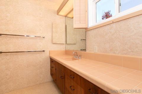 5570 Warbler Way, La Jolla, CA 92037 photo 32