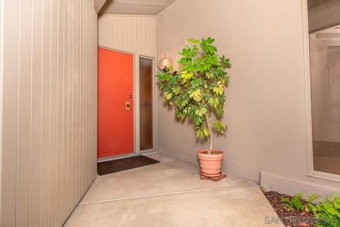 5570 Warbler Way, La Jolla, CA 92037 photo 5