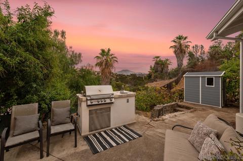 4331 Woodland Dr, La Mesa, CA 91941 photo 8
