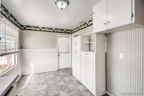 4006 Massachusetts Ave, La Mesa, CA 91941 photo 13
