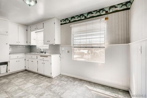 4006 Massachusetts Ave, La Mesa, CA 91941 photo 14