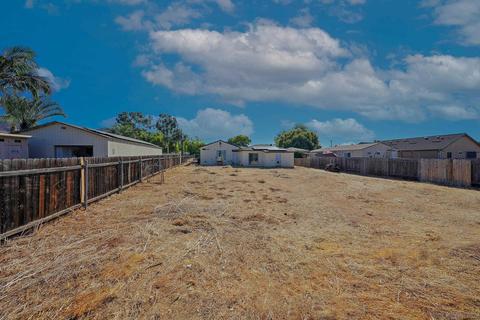 1226 Tuttle Ln, El Cajon, CA 92021 photo 4