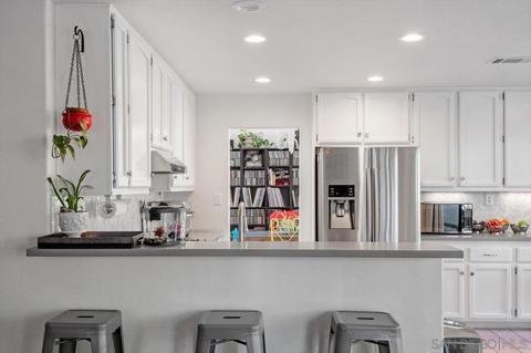 1307 Via Isidro, Oceanside, CA 92056 photo 11