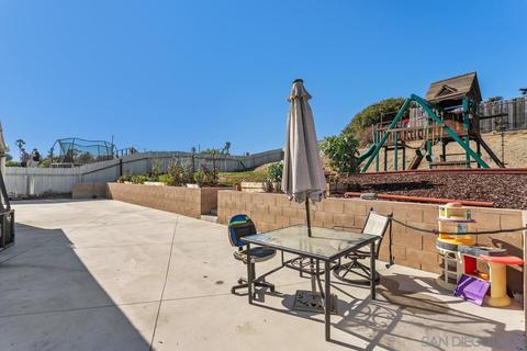 1143 Hackamore Rd, Vista, CA 92083 photo 17