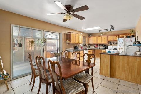 1143 Hackamore Rd, Vista, CA 92083 photo 4