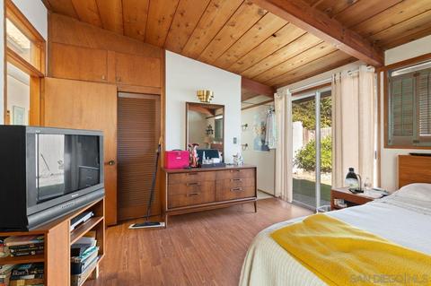 2790 Bordeaux, La Jolla, CA 92037 photo 13