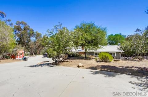 2840 Via Arroyo, Fallbrook, CA 92028 photo 2