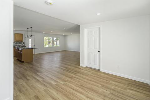 552 Carlsbad St, Spring Valley, CA 91977 photo 25