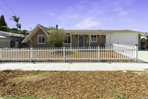 552 Carlsbad St, Spring Valley, CA 91977 photo 1