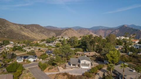 26325 Sugar Plum Way, Ramona, CA 92065 photo 2