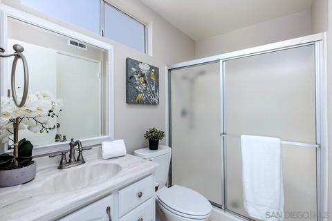 2241 Iris Ln, Escondido, CA 92026 photo 17