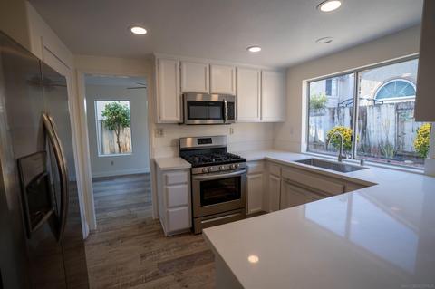 322 Valleytree Pl, Escondido, CA 92026 photo 9
