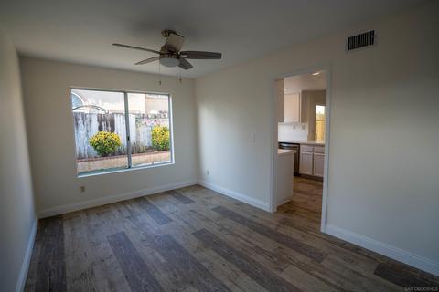 322 Valleytree Pl, Escondido, CA 92026 photo 8