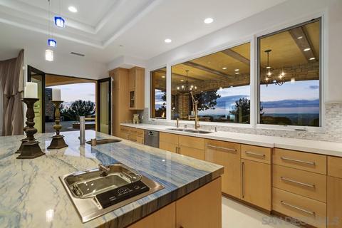7047 Corintia St, Carlsbad, CA 92009 photo 20