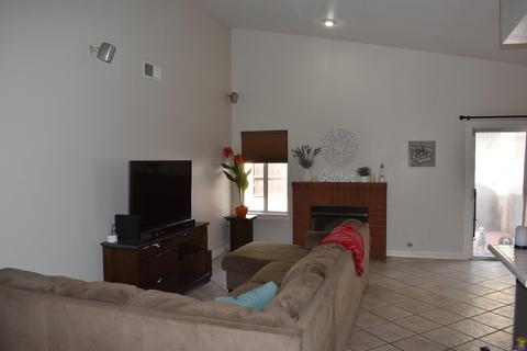 1856 Loreto Gln, Escondido, CA 92027 photo 8