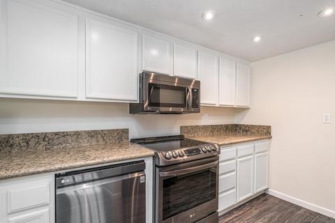 10505 Flora Azalea Ct, Santee, CA 92071 photo 16