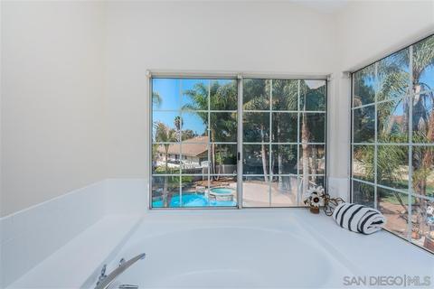 659 Crescent Dr, Chula Vista, CA 91911 photo 16