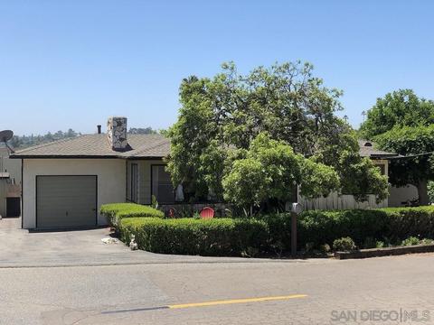 839 Newport Dr, Vista, CA 92084 photo 3
