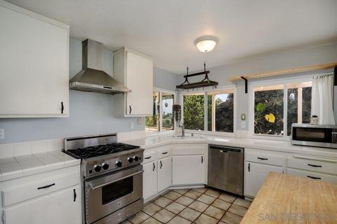 6749 Oleander Way, Carlsbad, CA 92011 photo 11